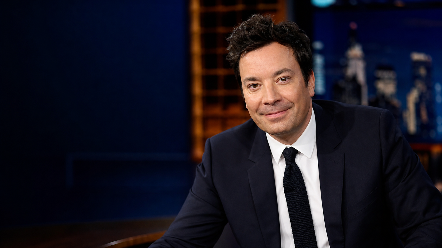 Editorial illustration for "Jimmy Fallon, AI, and Trump: Lumen Analyzes a Late-Night Flashpoint"